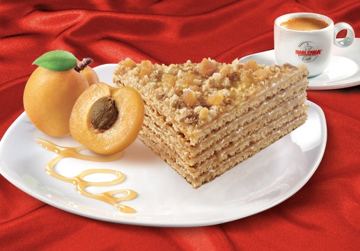 Honey cake Marlenka Apricot 800g