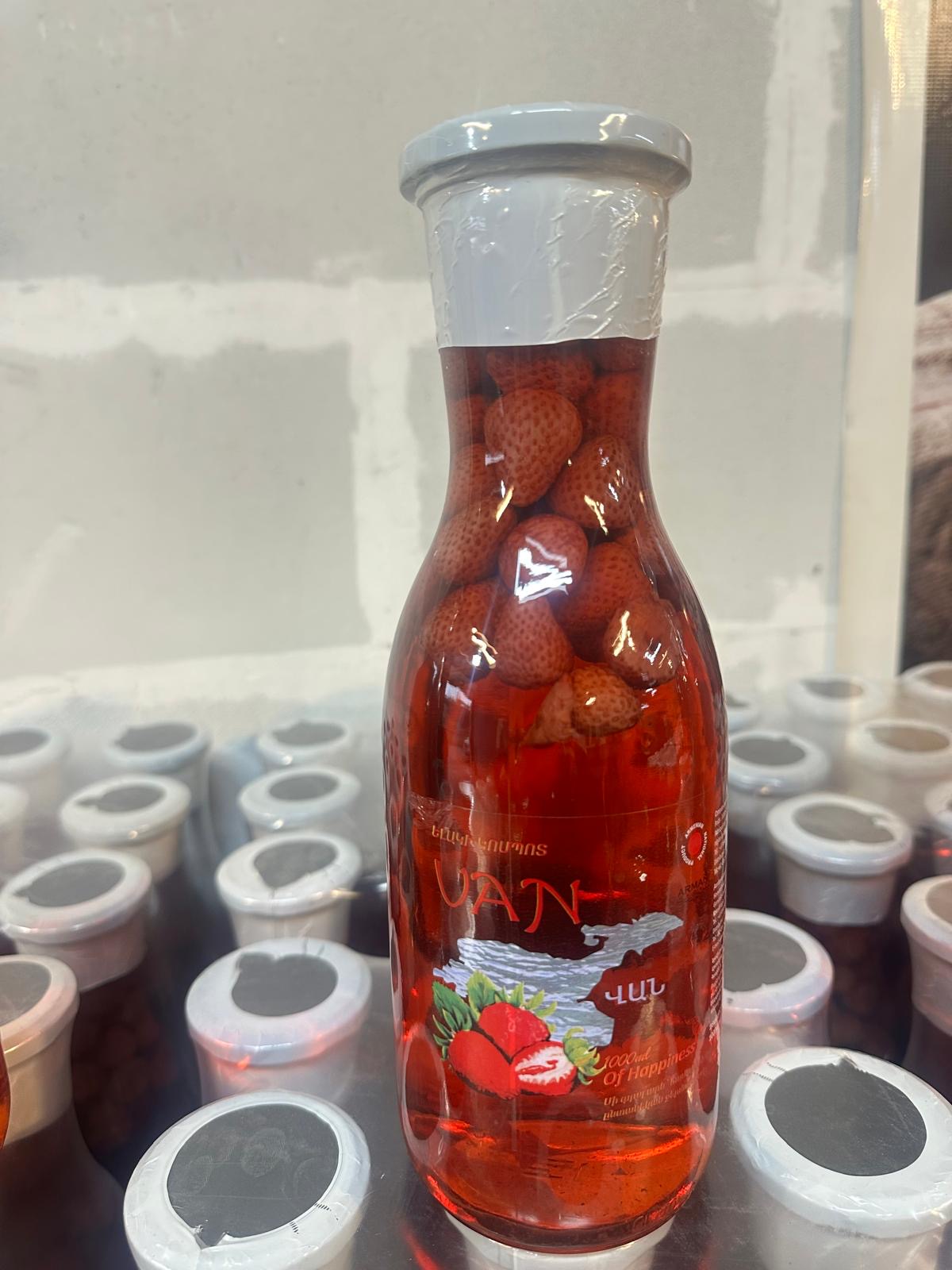 1f03b763-8df1-45eb-9818-c4eea7956b59.jpg Van - Strawberry Compote - 1L - Image 1