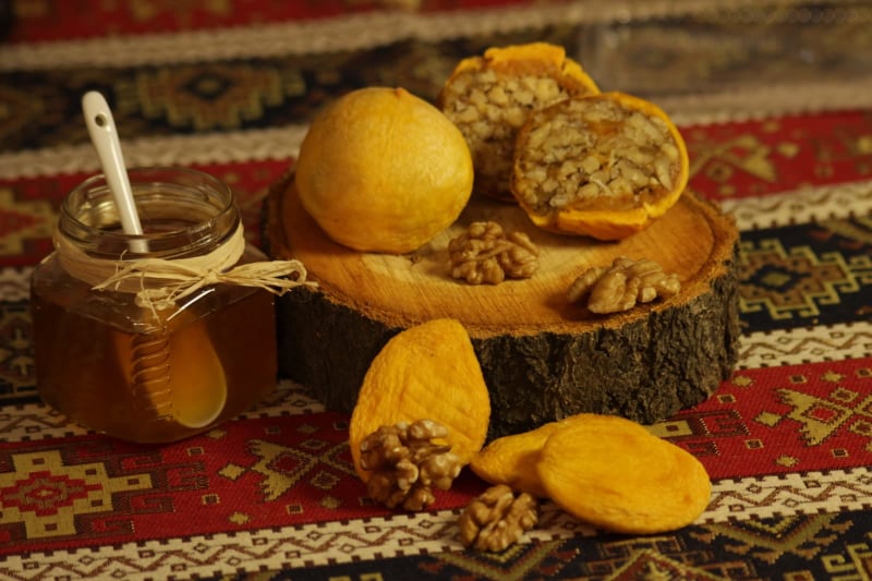 270519196_407798481034589_3633034328988183157_n-1.jpg Peach Alani with nuts - Image 1